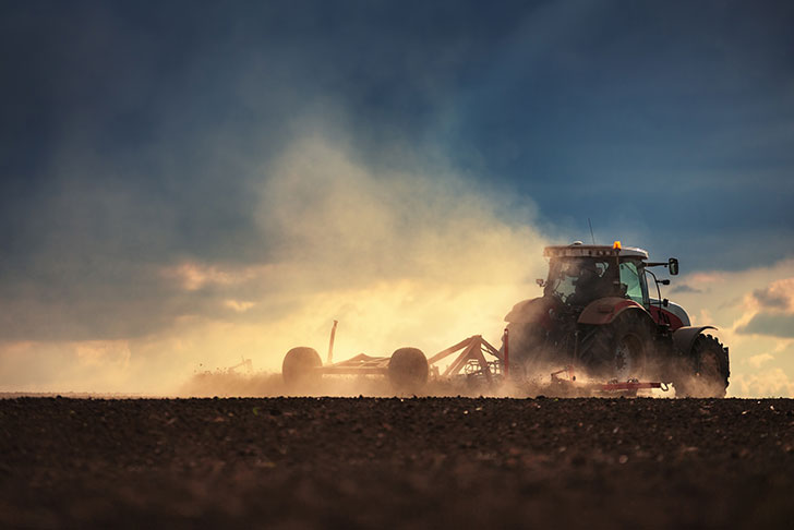 Dodelijk ongeluk met shovel op manege in Waverveen